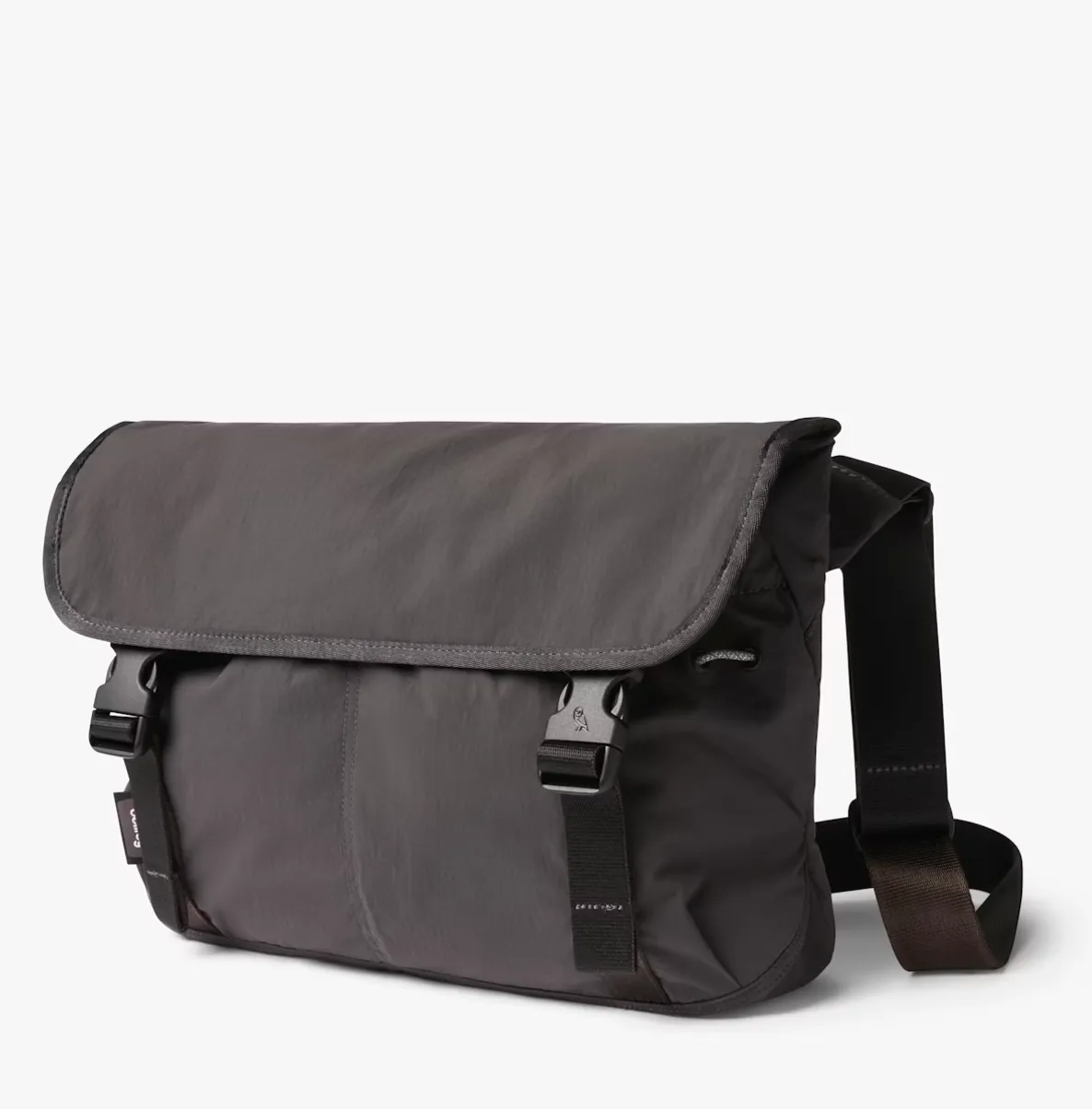 Cinch messenger bag