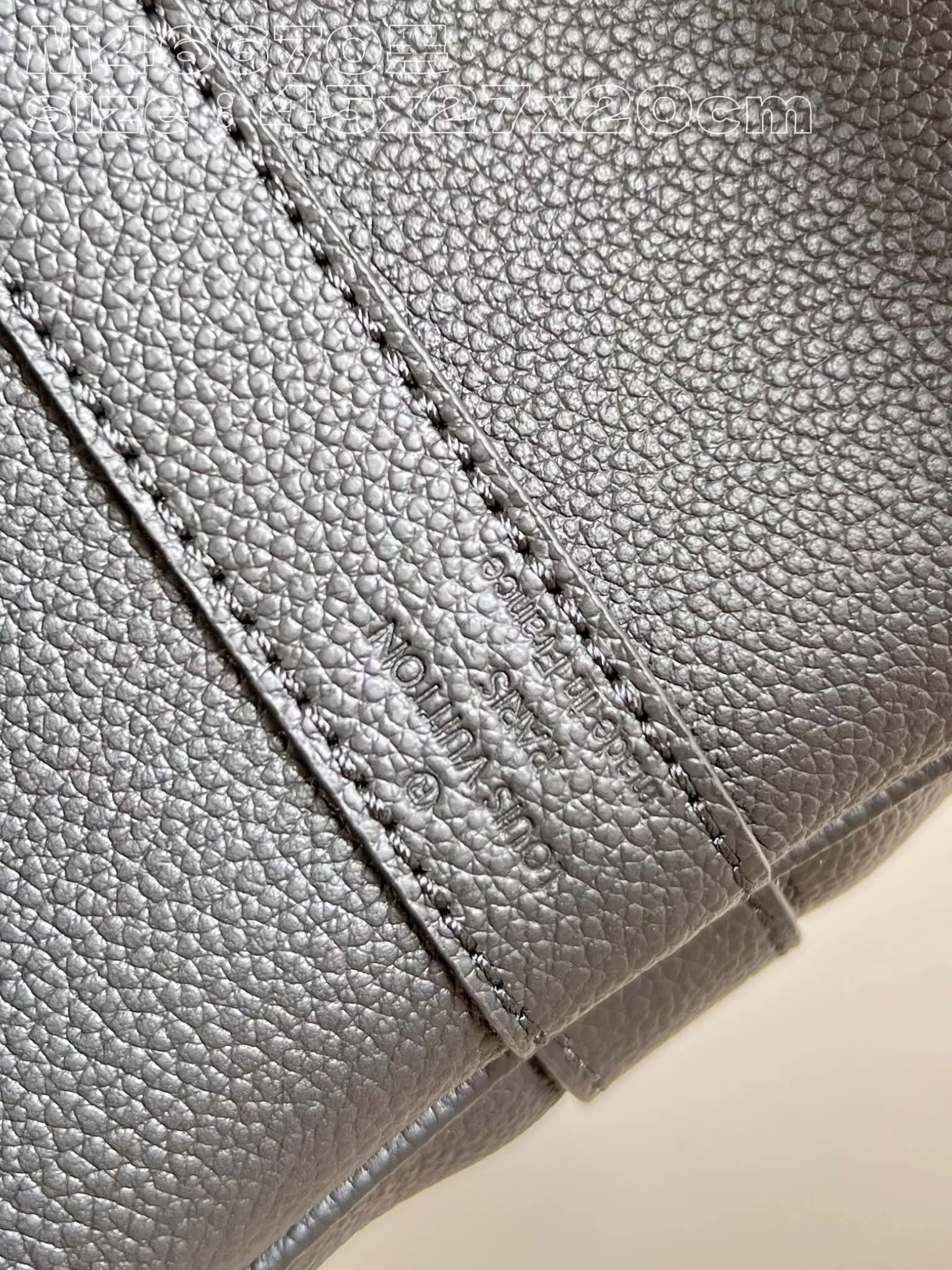 LB886 Keepall Bandoulière 45 / HIGHEST QUALITY VERSION / 17.7 x 10.6 x 7.9 inches