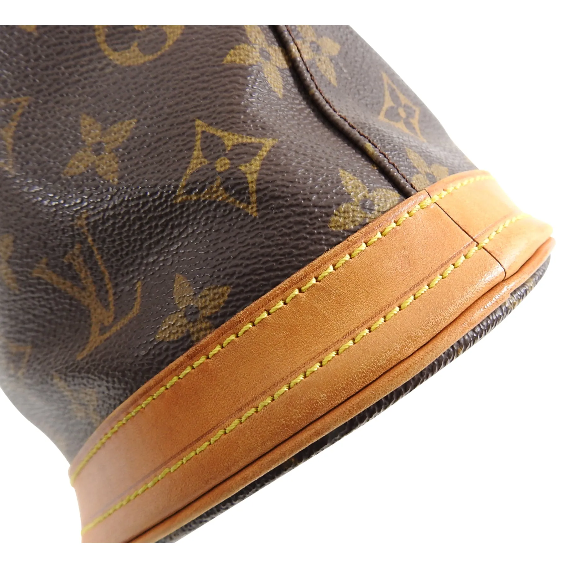 Louis Vuitton Monogram Petit Bucket Small Tote Bag