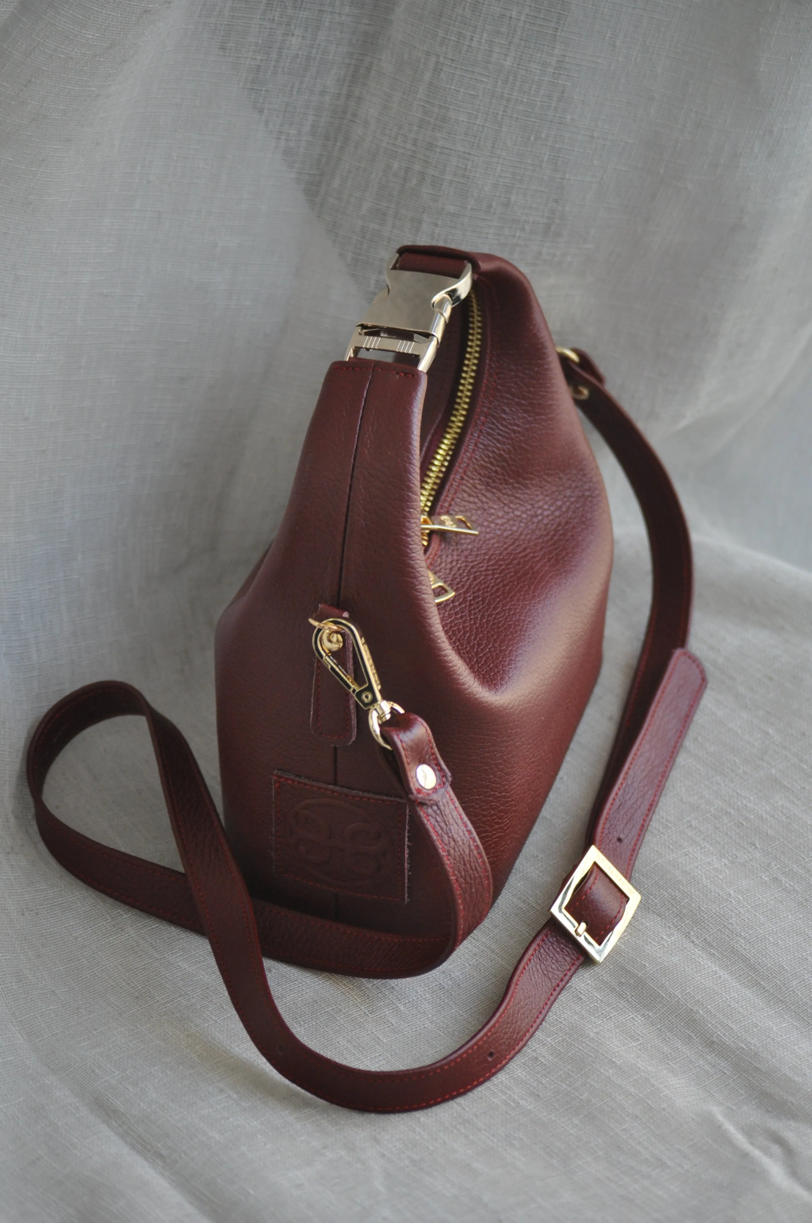 Maggie Leather Handbag - Cherry Red